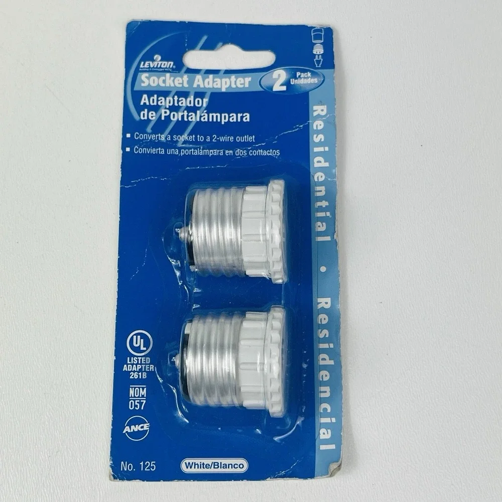2 Leviton C22-0125-000 15A 125V 660W White Aluminum Medium Base Socket Adapters
